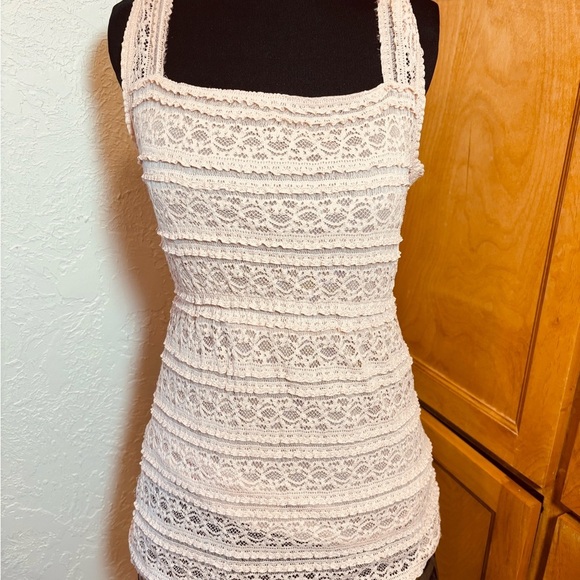Max Studio Tops - Max Studio Blush Pink Lace Top Size small